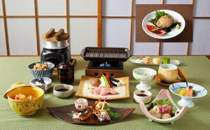 懐石料理に、黒毛和牛・あわびが付いた贅沢プラン